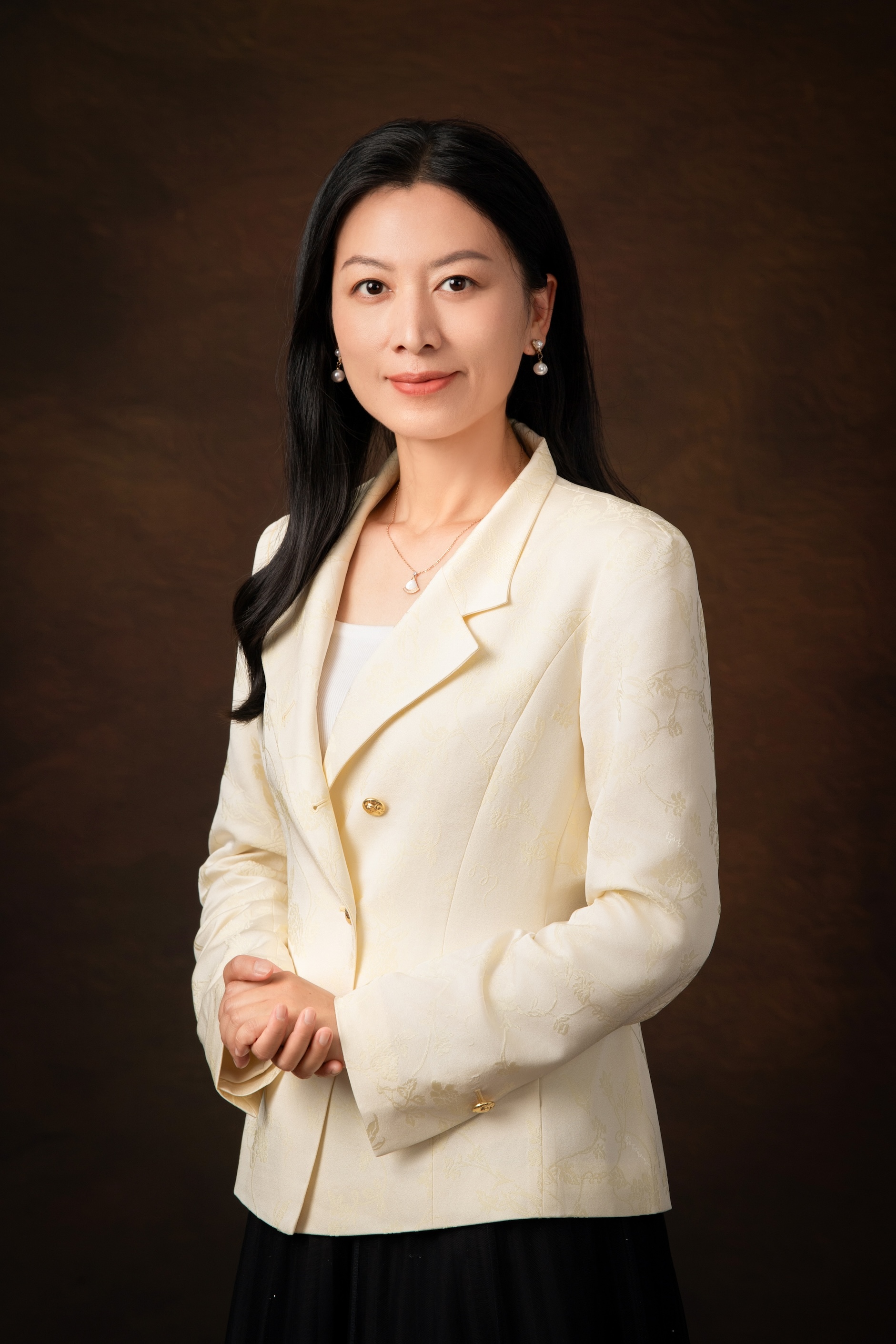 Yinghua Huang